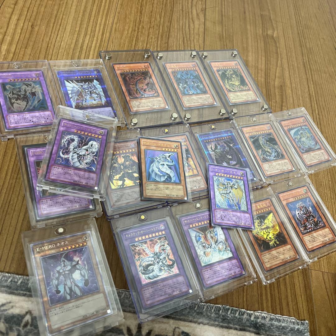 カ*ろ様 遊戯王　コレクション　引退品　まとめ売り　ローダー、スクリューダウン付