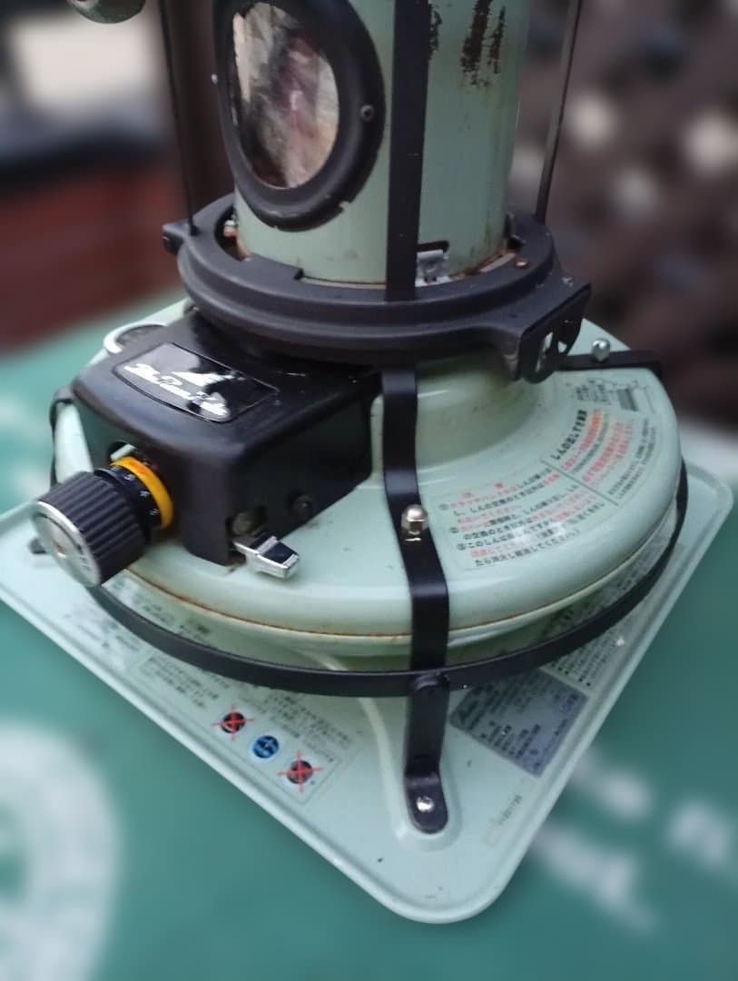 アラジンストーブ メンテナンス済。純正品芯交換済。取説付、ブラック耐熱塗装。