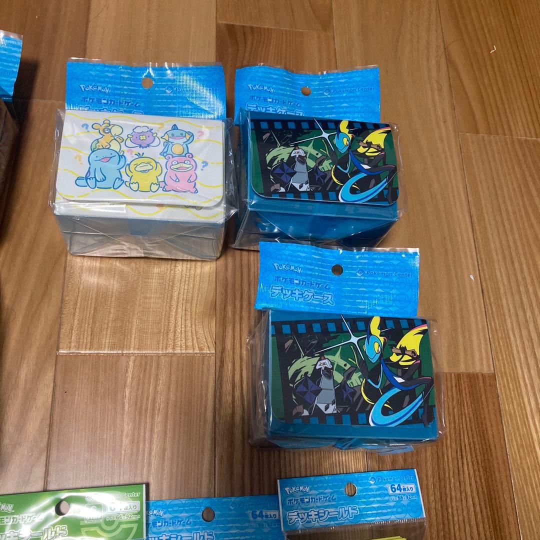 ポケモンカード　デッキシールドとデッキケース25点まとめ売り