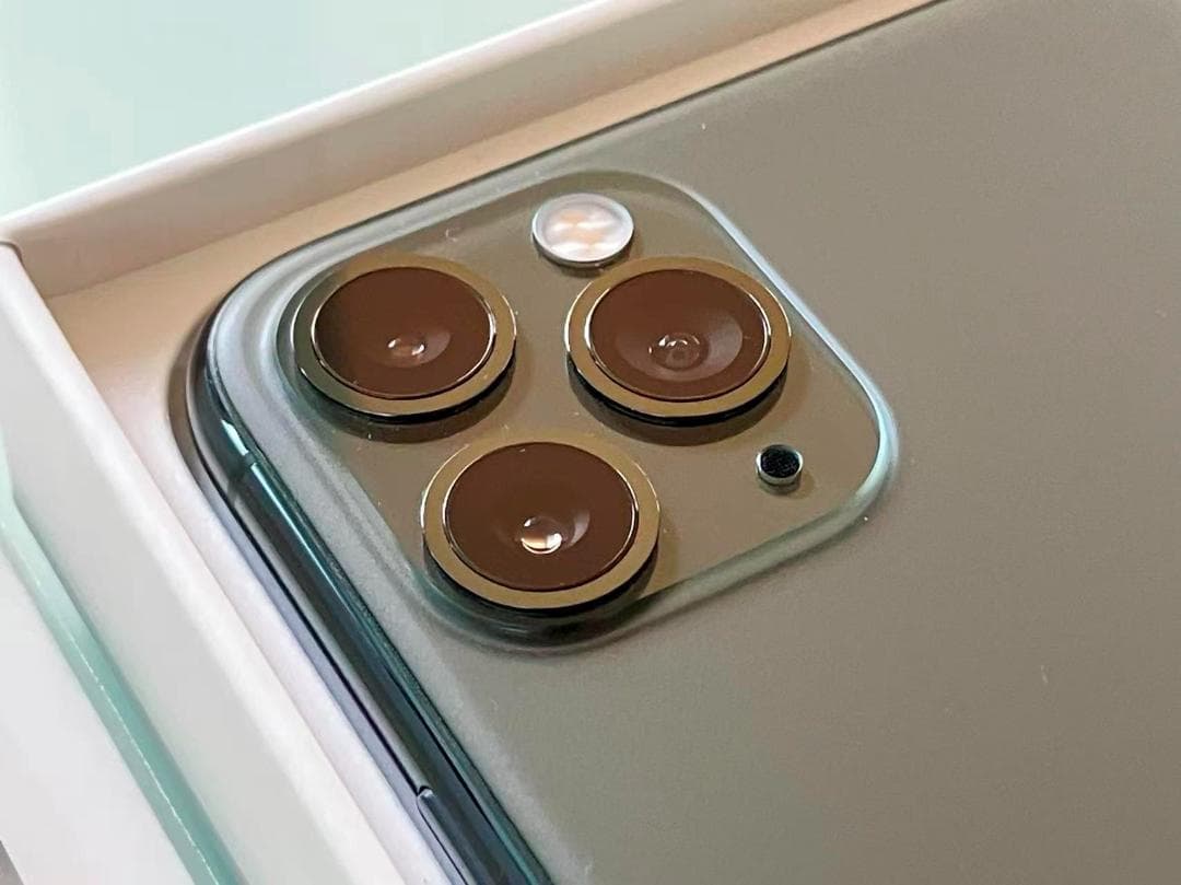 ☆新品同様☆iPhone11 PRO 256GB☆96%☆ミッドナイトグリーン☆