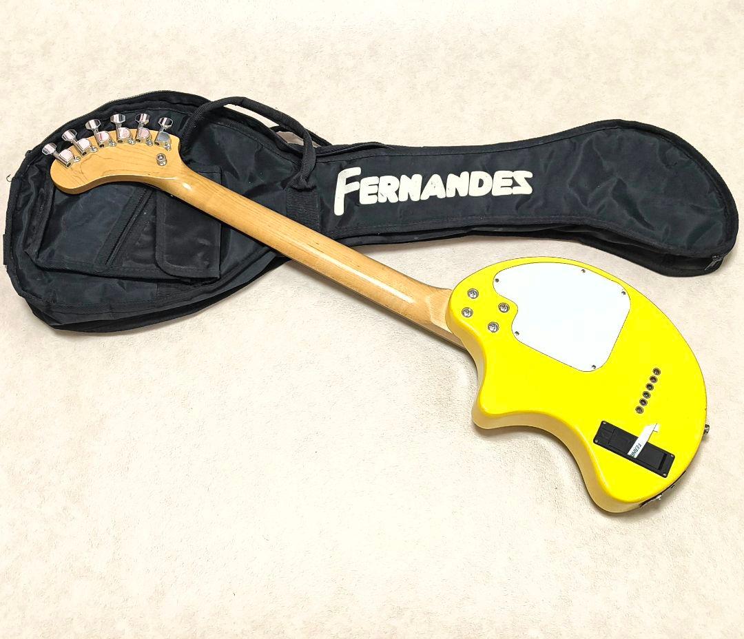 【美品】ZO-3 イエロー アンプ内蔵ミニギター 専用ケース付 ぞーさん