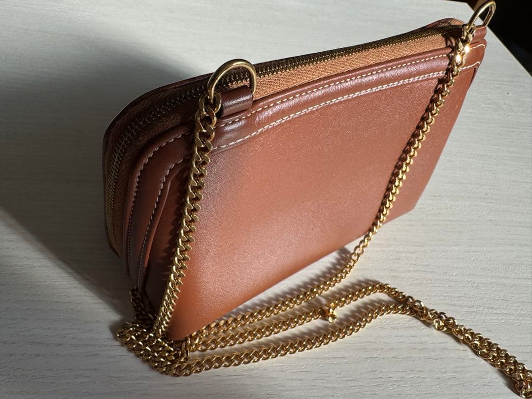 CELINE ブラウンレザー ショルダーバッグ