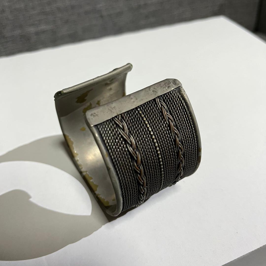 ビンテージ　バングル　真鍮　メンズ　アンティーク　ナバホ族　カレン族