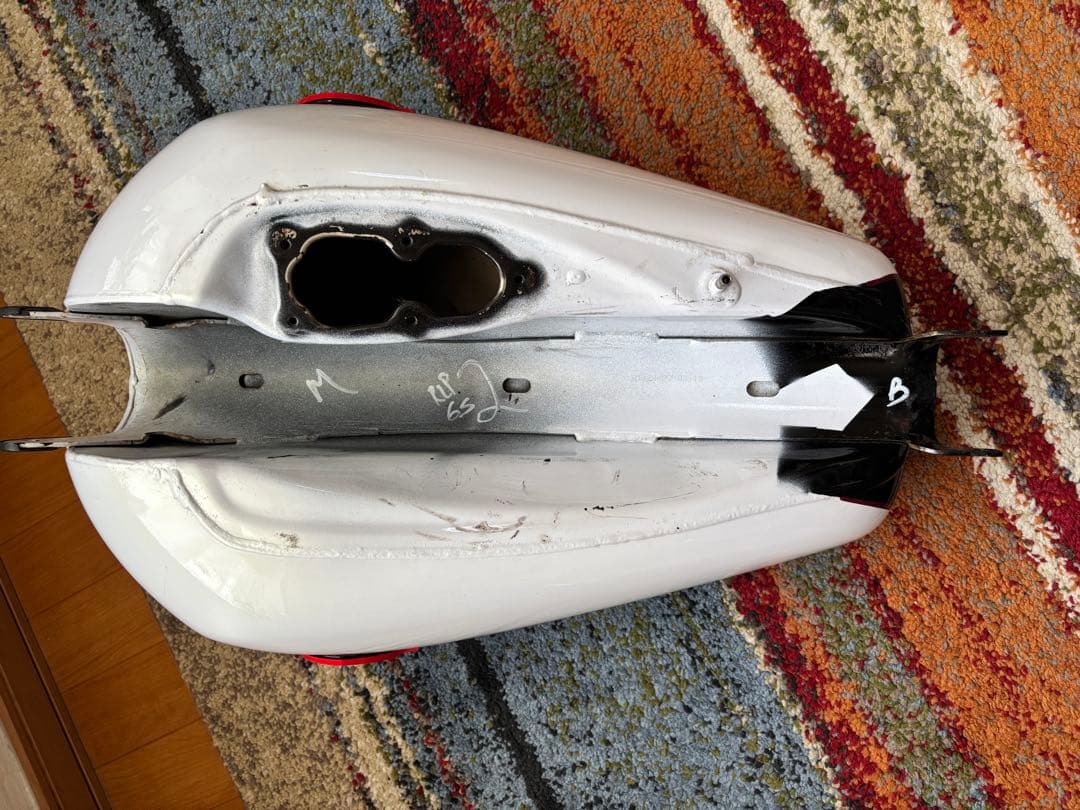 スポーツスター　XL1200 純正タンク