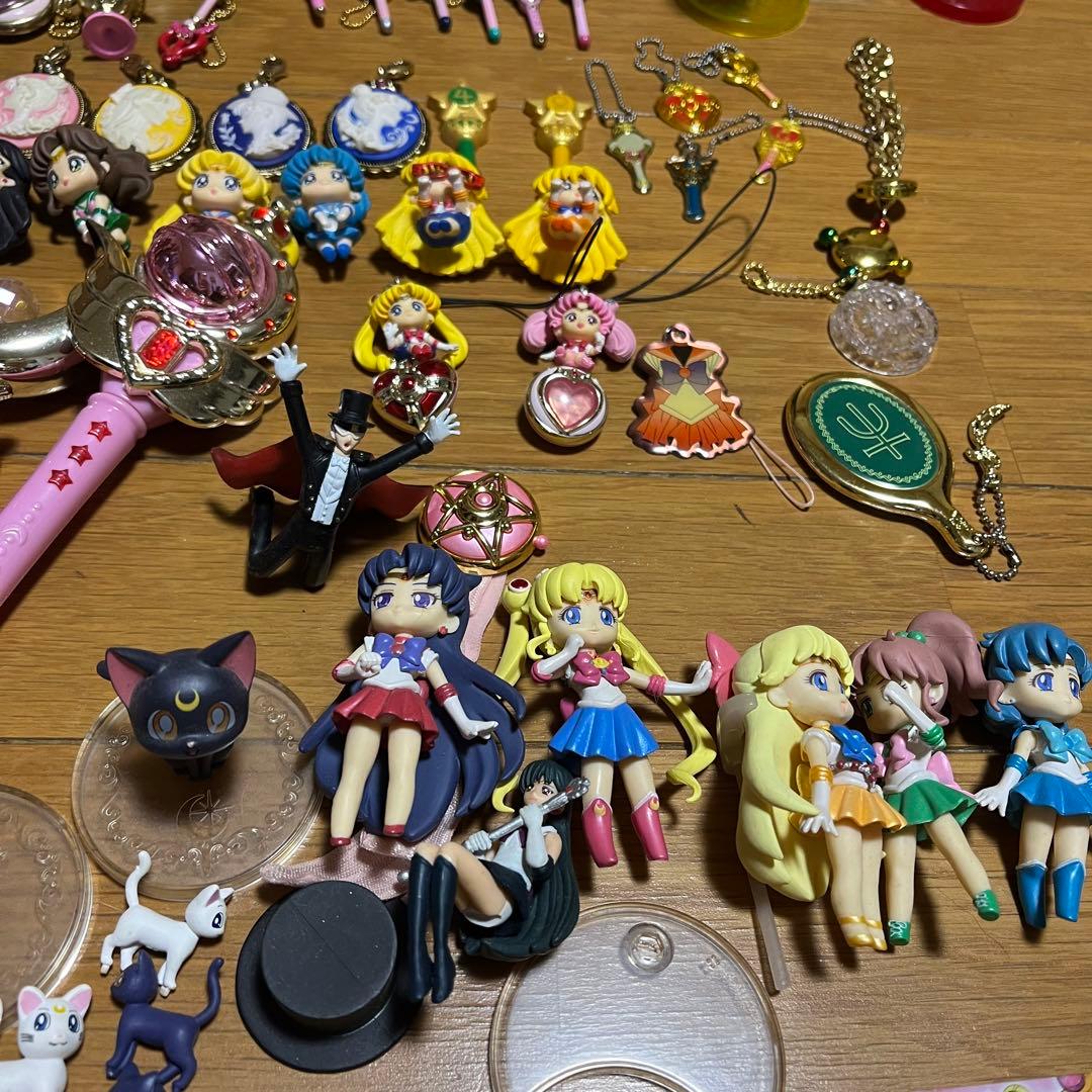 セラムン　フィギュア　ガチャガチャ