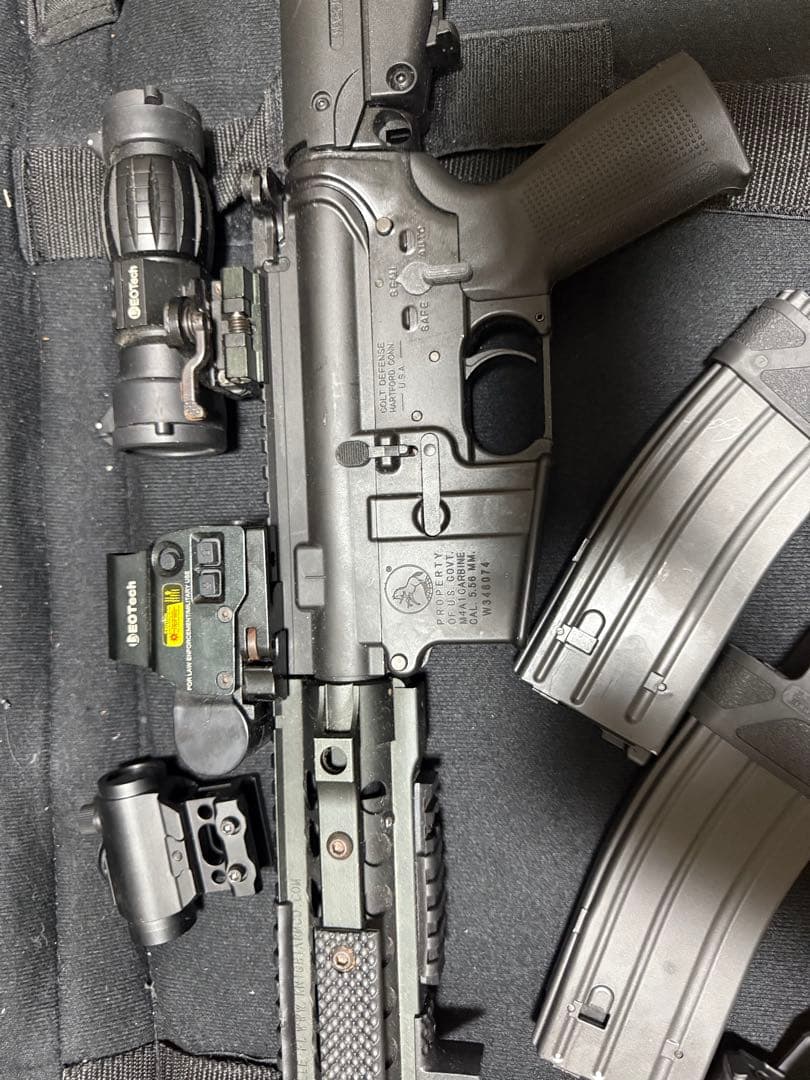 東京マルイ　ガスガン　M4A1カスタム　マガジン3本付き