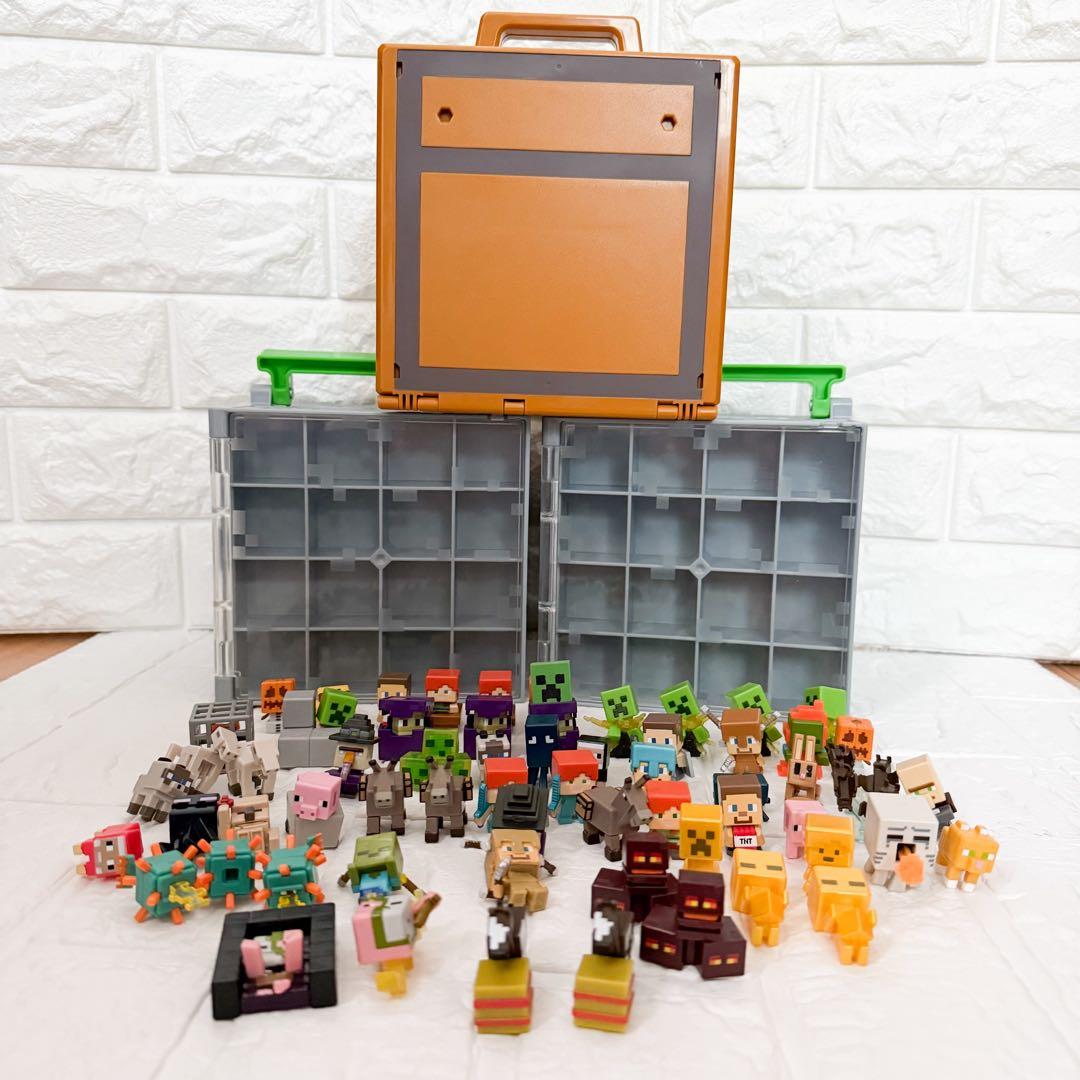 美品！マイクラ　ミニフィギュア64個コレクティングケース2個マイケシDXチェスト