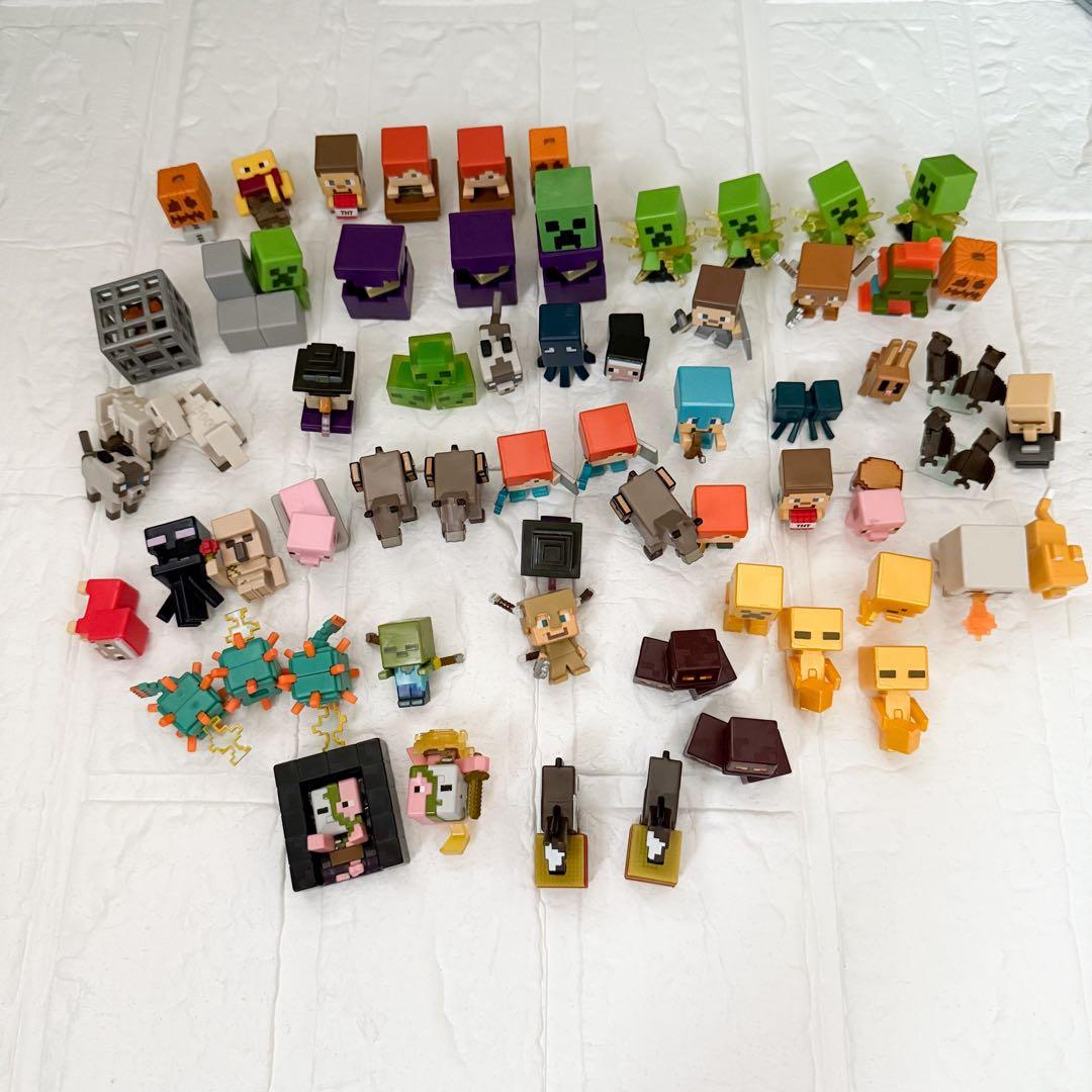 美品！マイクラ　ミニフィギュア64個コレクティングケース2個マイケシDXチェスト