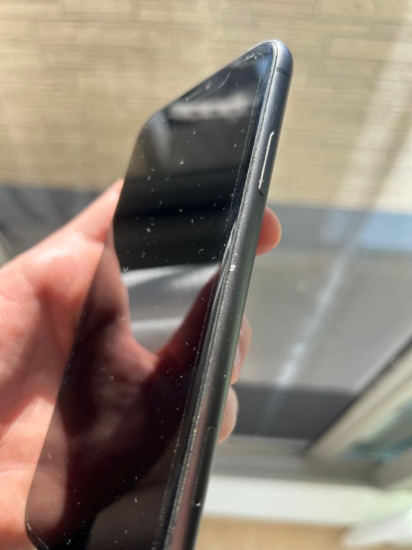 iPhone 11 ブラック　本体