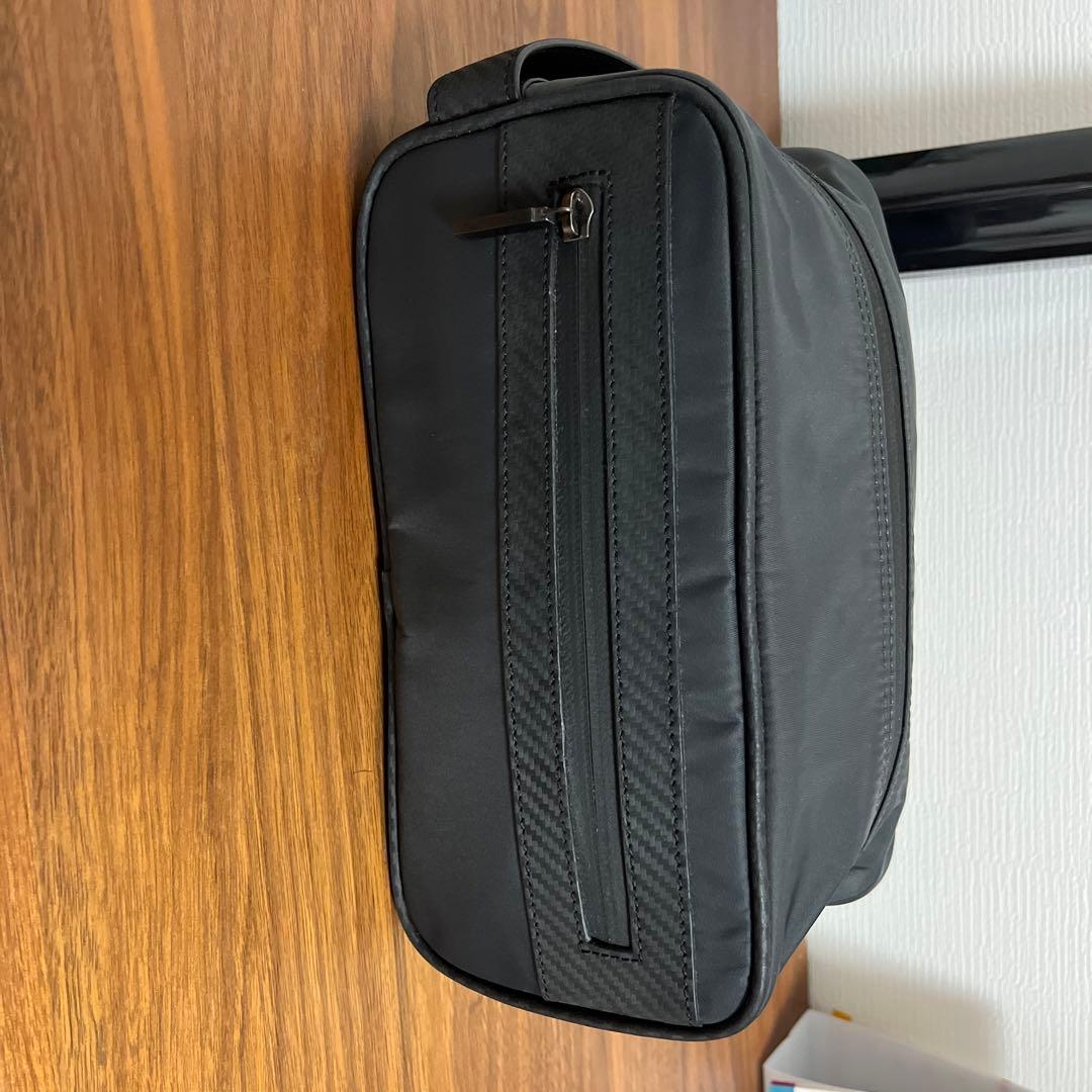 ダンヒルのポーチ