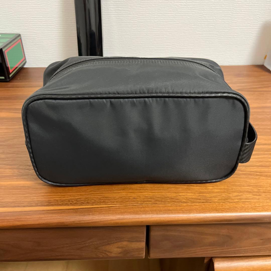 ダンヒルのポーチ