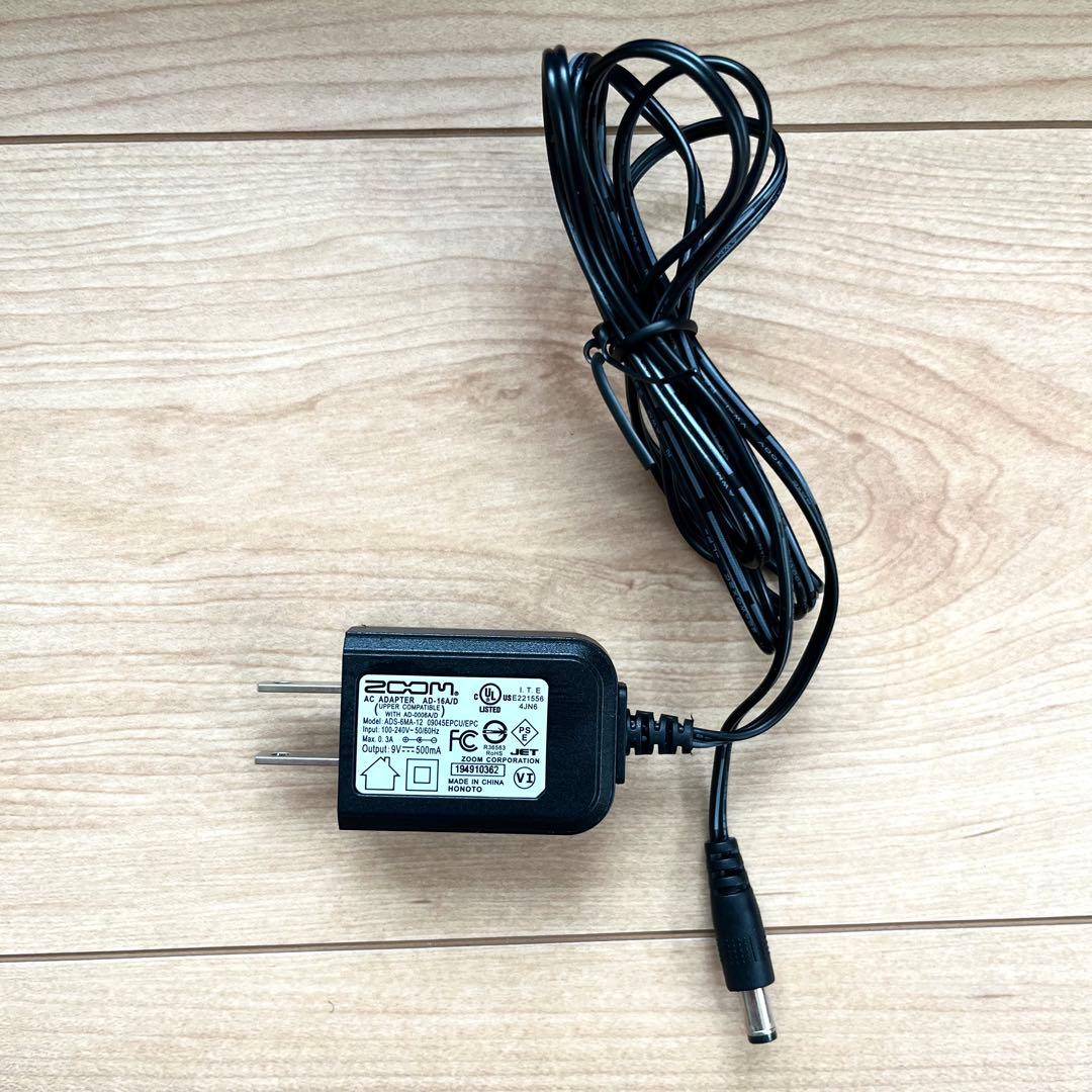 ZOOM ズーム　V6 Vocal Processor エフェクター　マイク付き