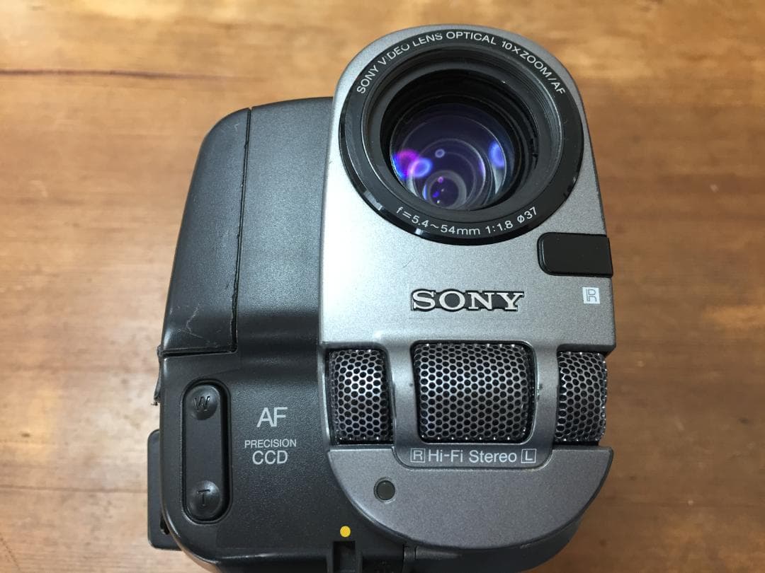 良品 撮影再生ダビングOK　SONY　CCD-TRV90　付属品あり　Hi8