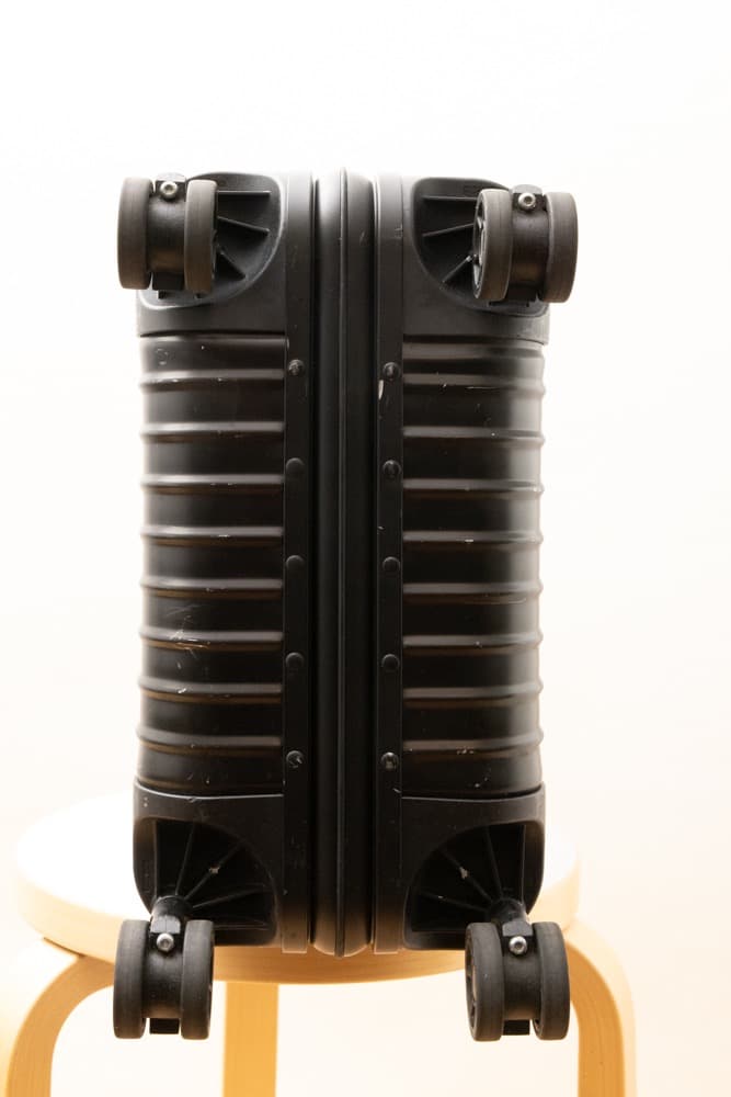 廃盤品　貴重　リモワ トパーズ ステルス 32L 機内持ち込み 4輪アルミボディ