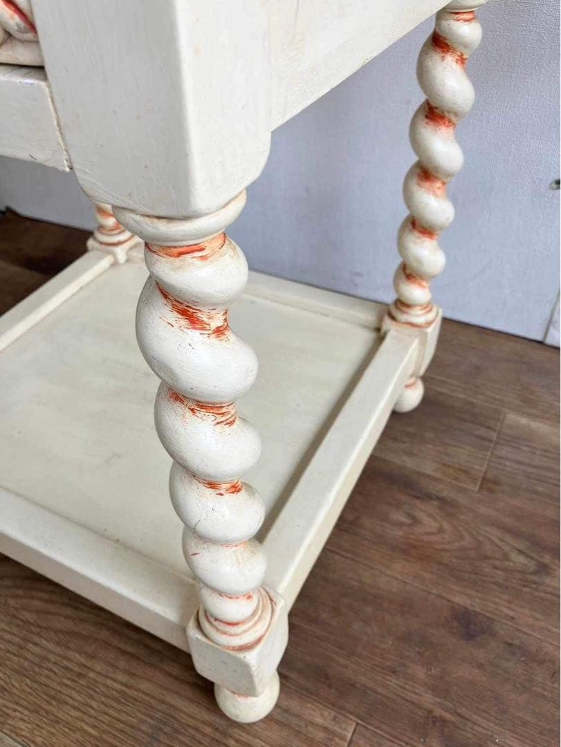 アンテーク サイドテーブル ツイスト脚 シャビーシック