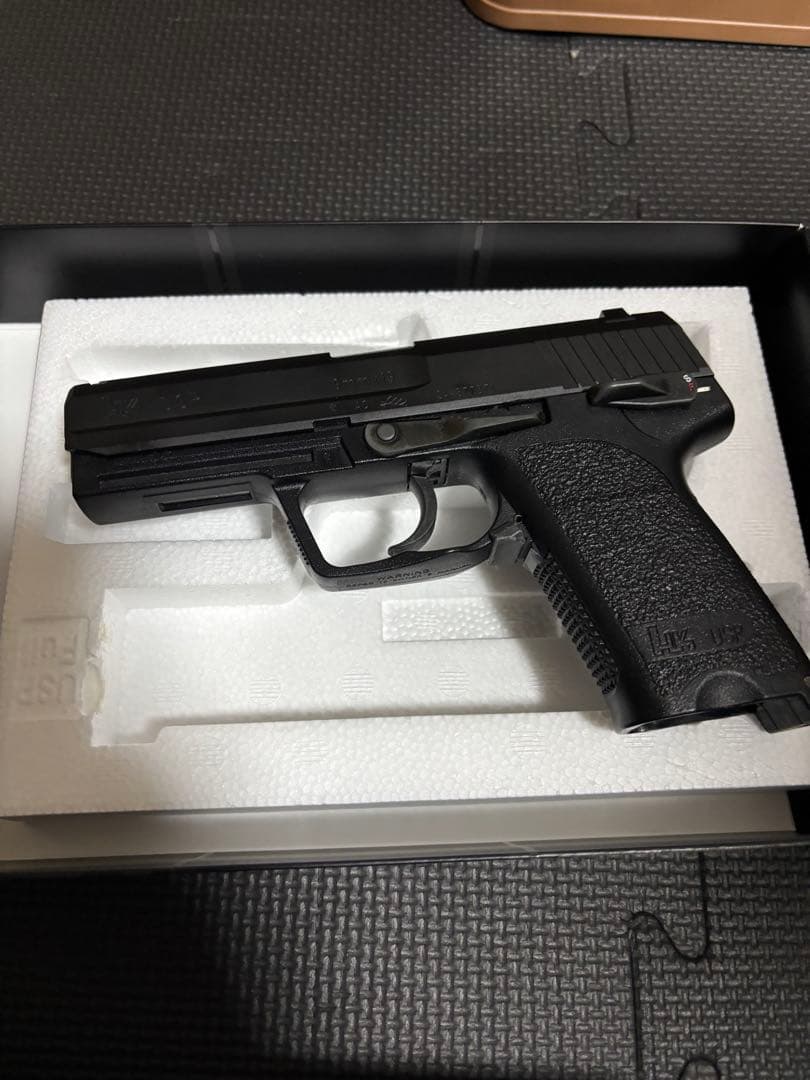 東京マルイ USP ガスガン マガジン2個付き ガス漏れあり