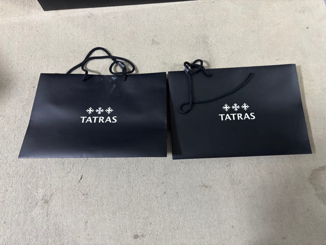 TATRAS ショップ袋 セット売り 黒大小・白大