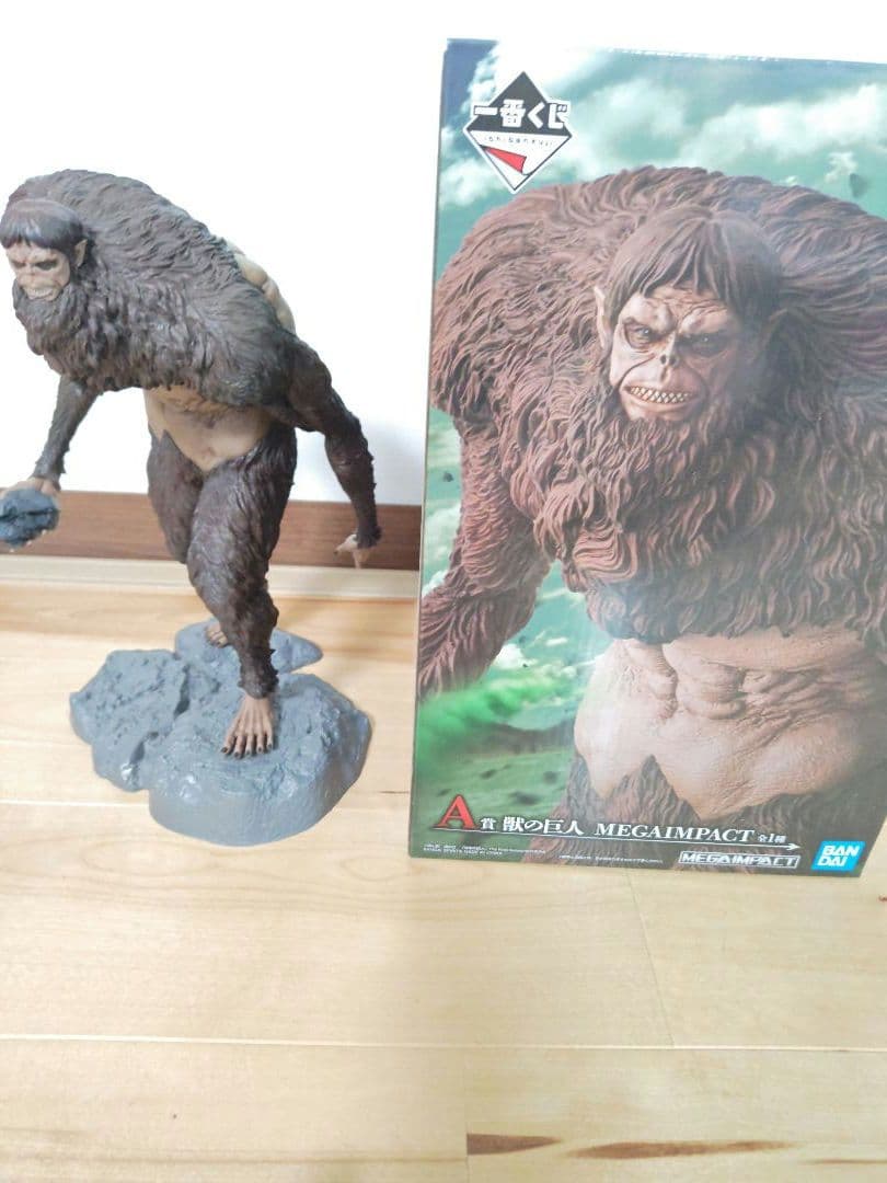 進撃の巨人一番くじ　獣の巨人