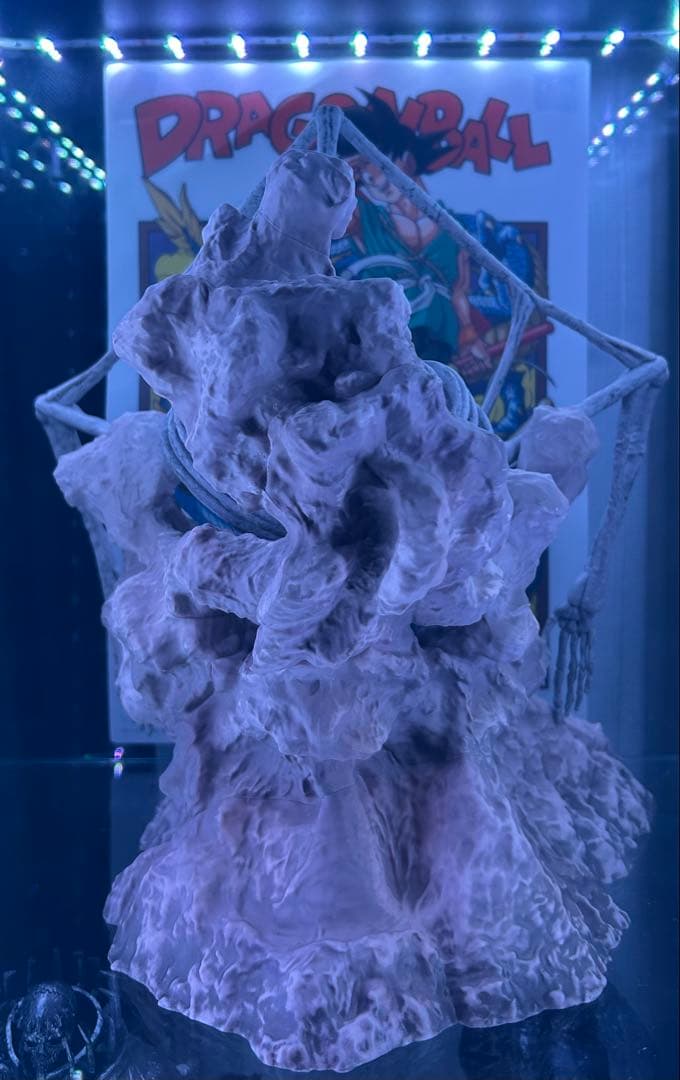 進撃の巨人 一番くじ ラストワン賞 終尾の巨人 MEGAIMPACT フィギュア