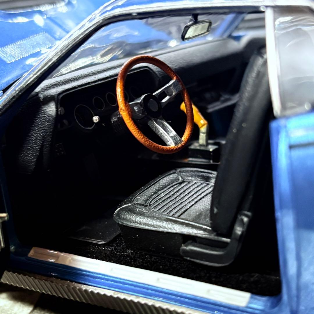 国内未入荷 1/18 HIGHWAY61 プリムス HEMI クーダ 1970