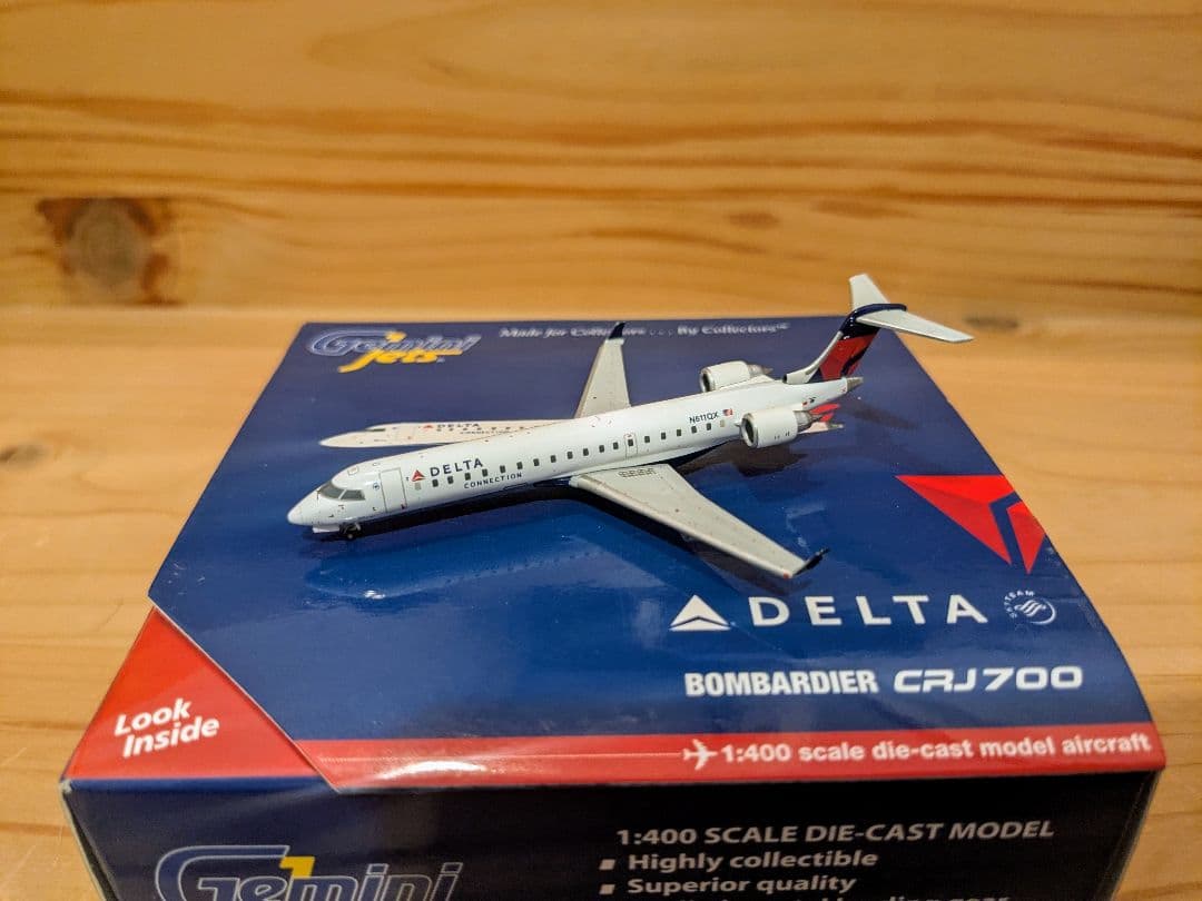 Gemini CRJ Q400 1/400　ジェミニ　ANA JAL