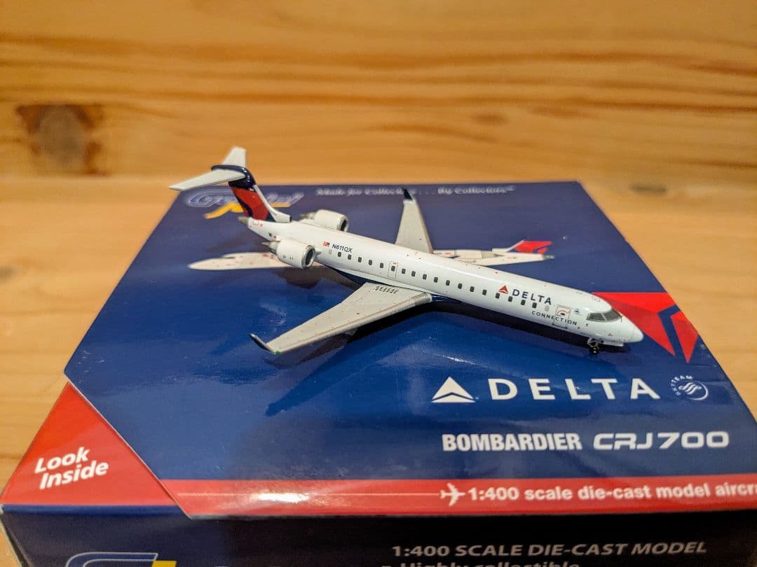 Gemini CRJ Q400 1/400　ジェミニ　ANA JAL