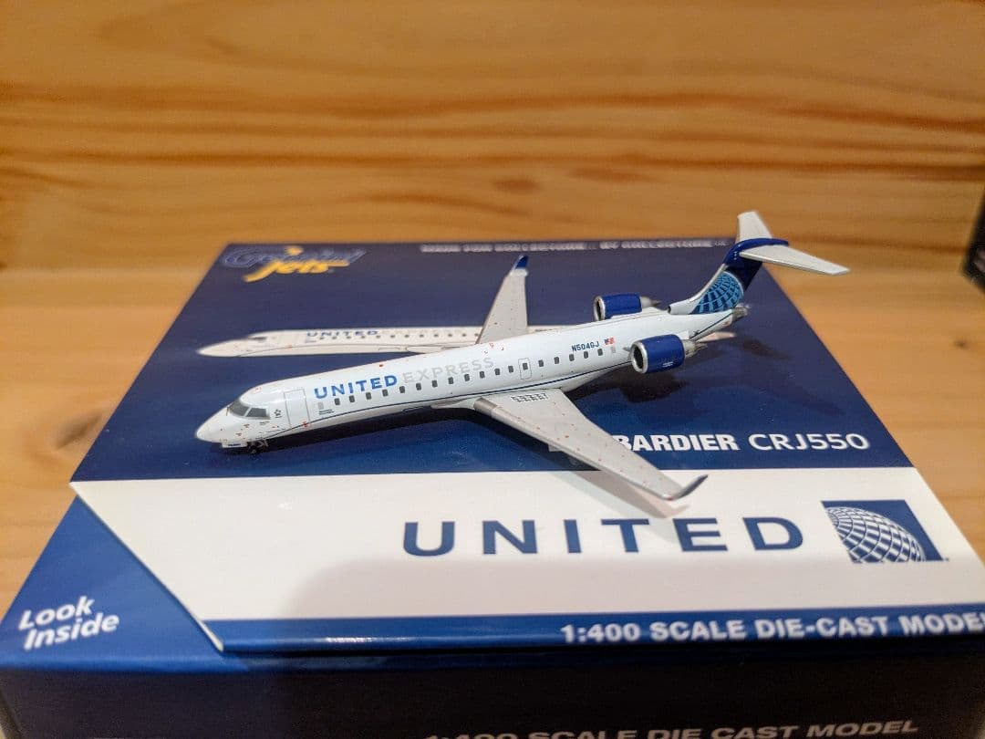 Gemini CRJ Q400 1/400　ジェミニ　ANA JAL