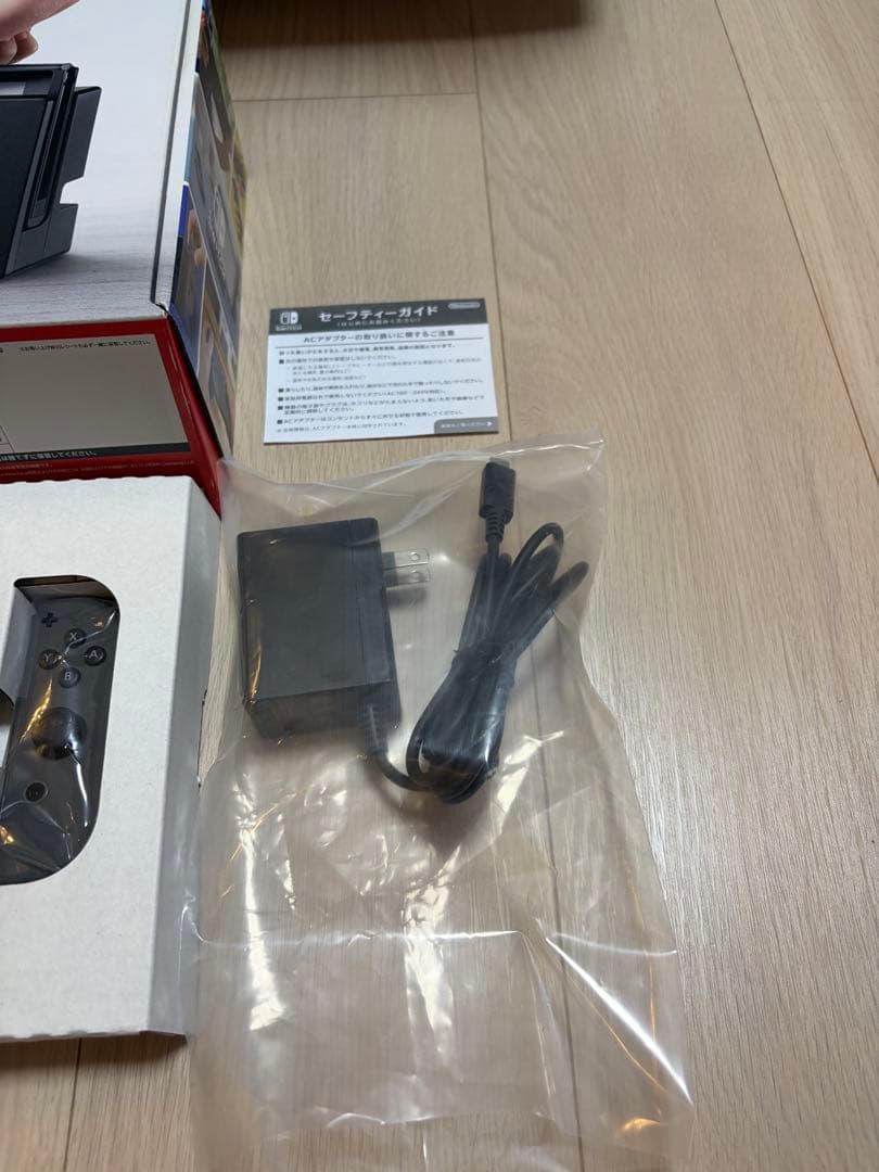 【美品】Nintendo Switch 本体 グレー Joy-Conおまけ付き