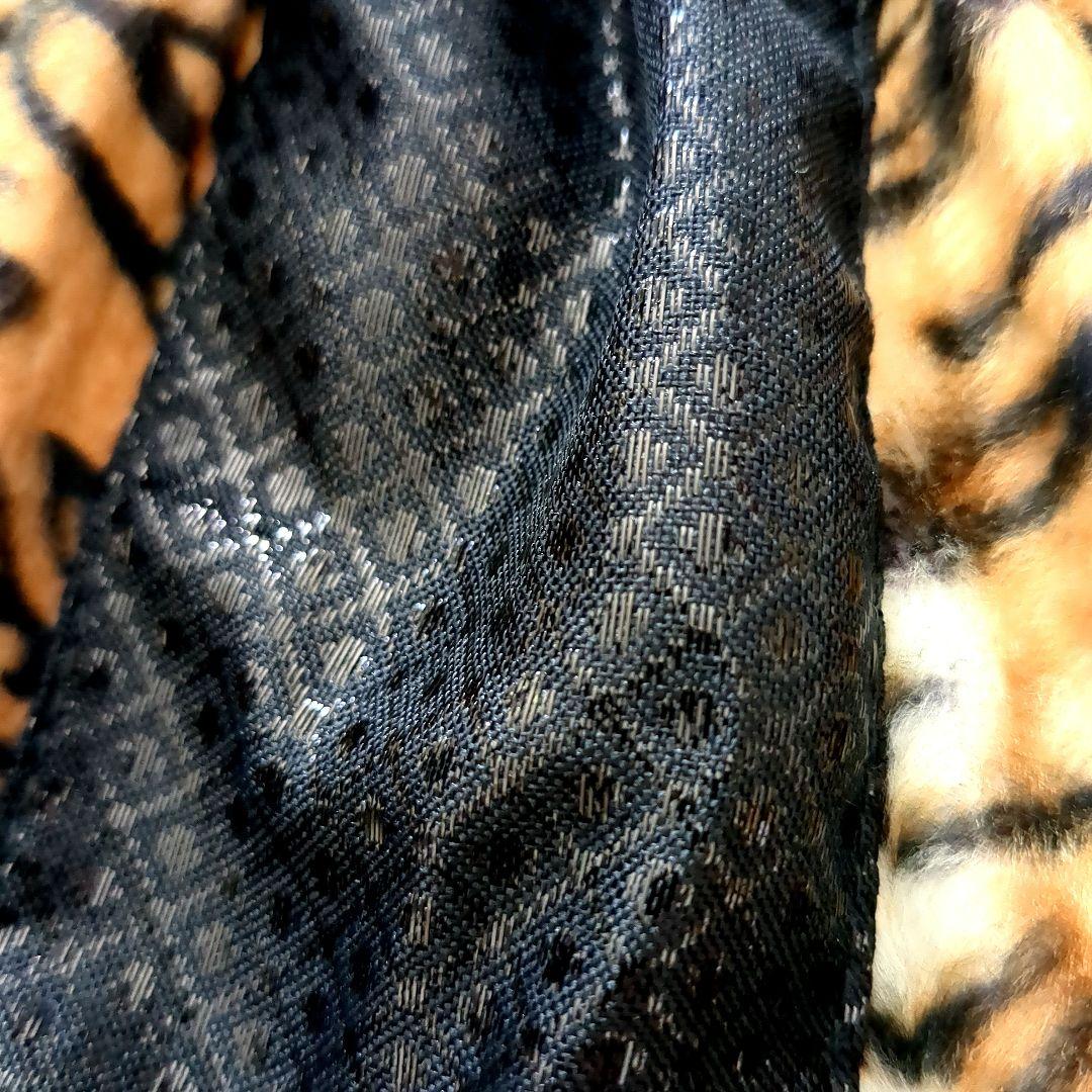 未使用TWINS トラ柄起毛 ロングショーツ　ムエタイパンツ　Sサイズ