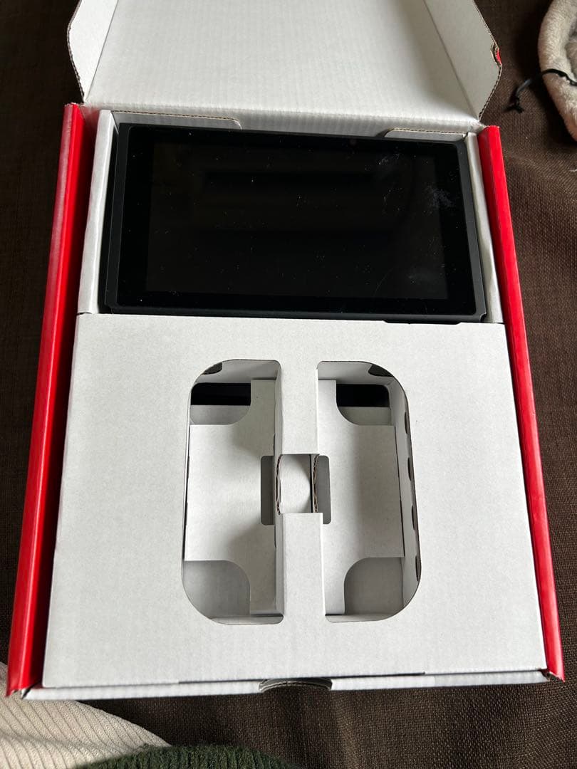 Nintendo Switch 本体のみ 青と赤のジョイコンはなしです