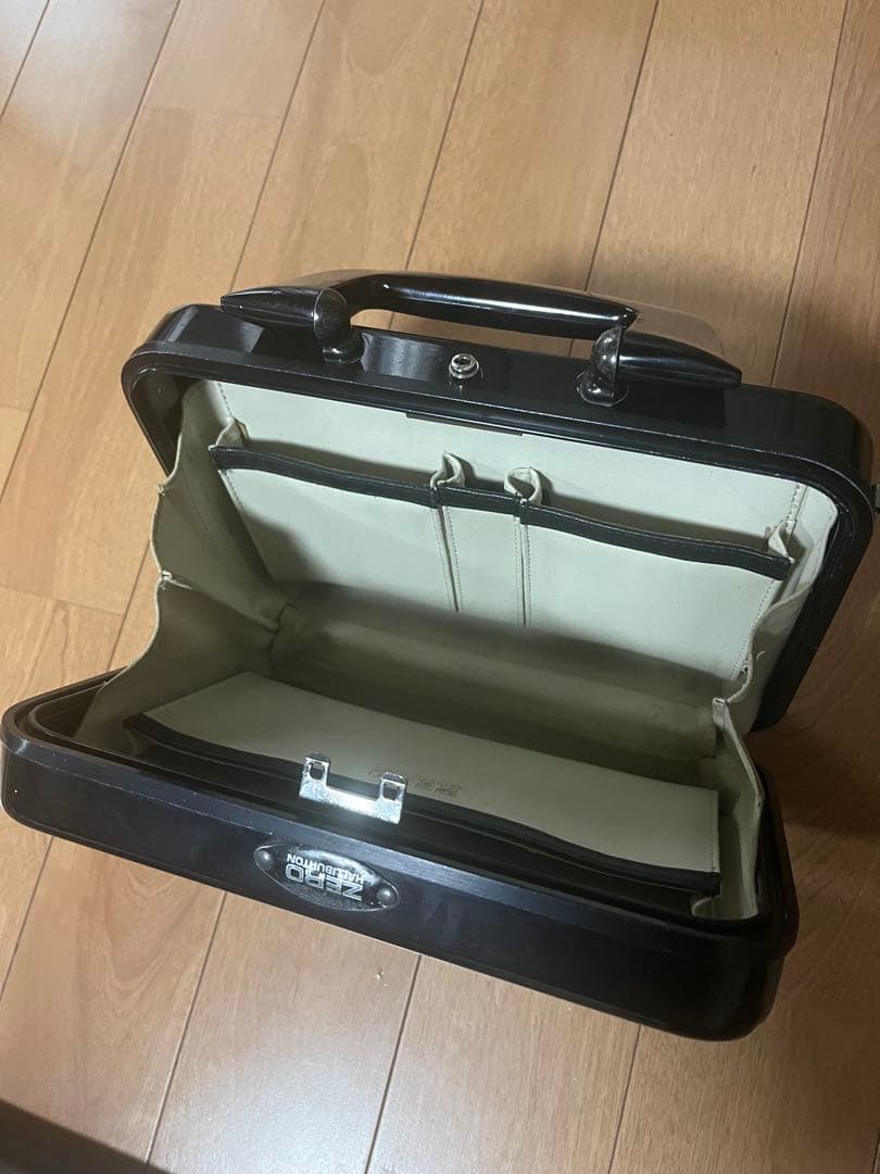 ゼロハリバートンミニアタッシュケース