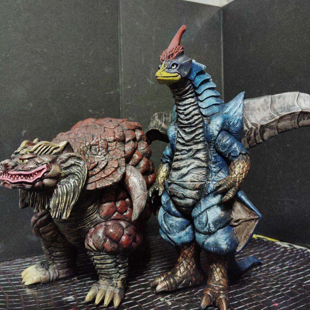 ヨシケンウルトラ怪獣旧型ソフビドンロン.リドリアス