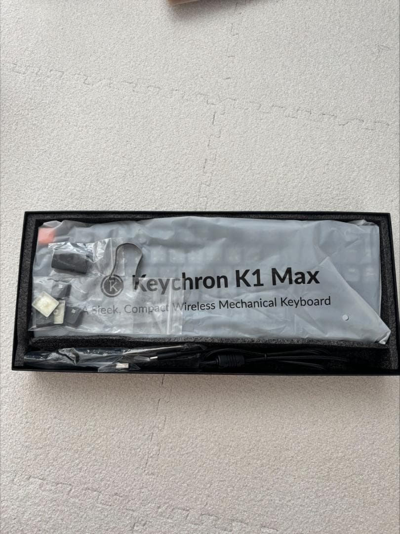 Keychron K1 Max（ロープロファイル、静音赤軸）