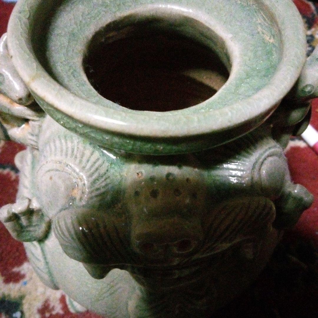 中国陶磁器　獅子形緑色陶器