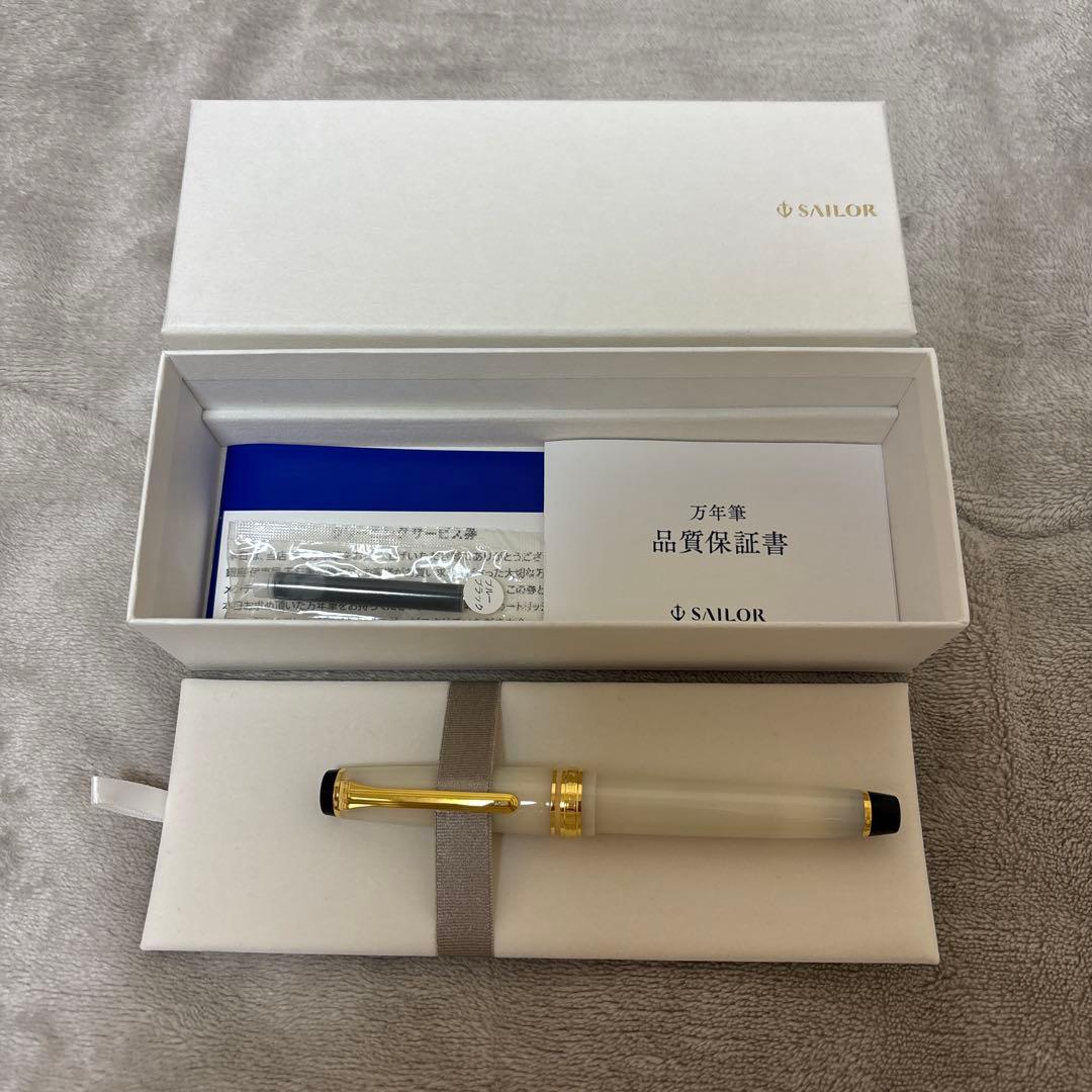 完売品：SAILOR万年筆 SHIKIORI 四季織 雪月空葉 専用箱付き