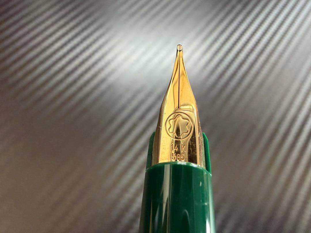 未使用に近い モンブラン ジェネレーション オリーブグリーン M 中字 万年筆