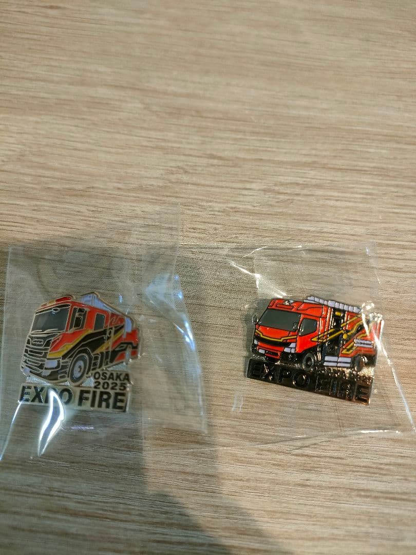 大阪EXPO FIRE 2025 消防車ピンバッジ