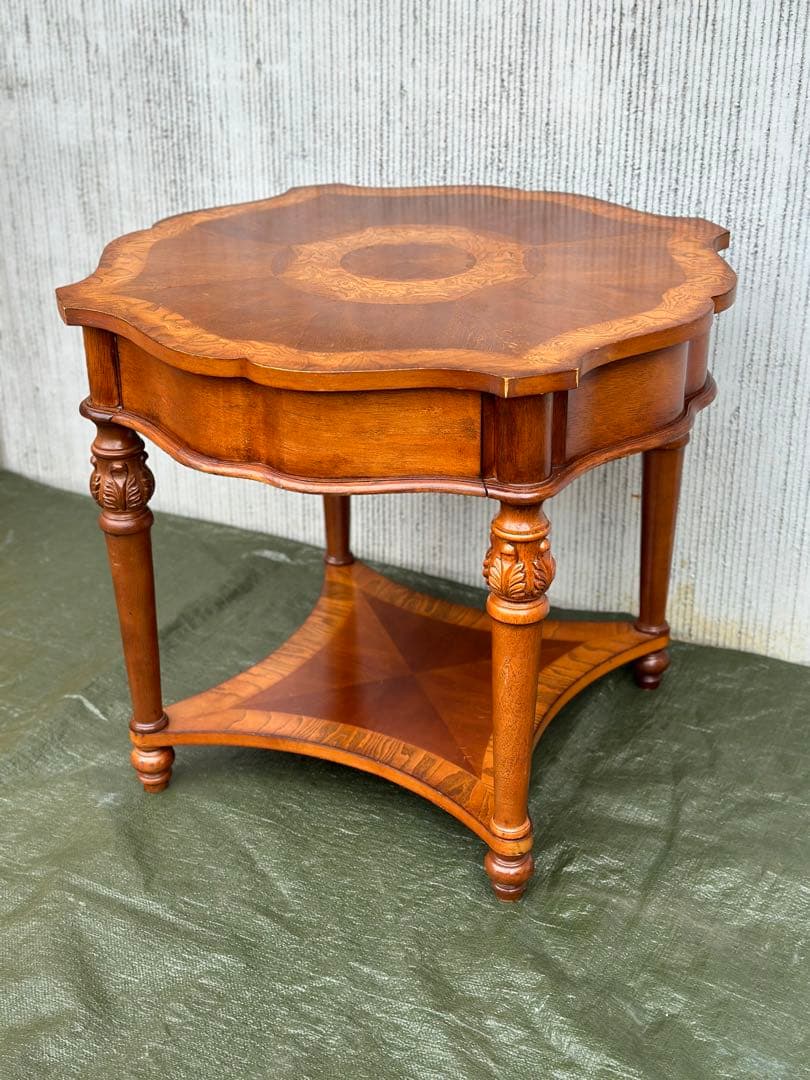 【オケージョナルテーブル】チェスト　木製　花台　飾台　収納　アンティーク◎