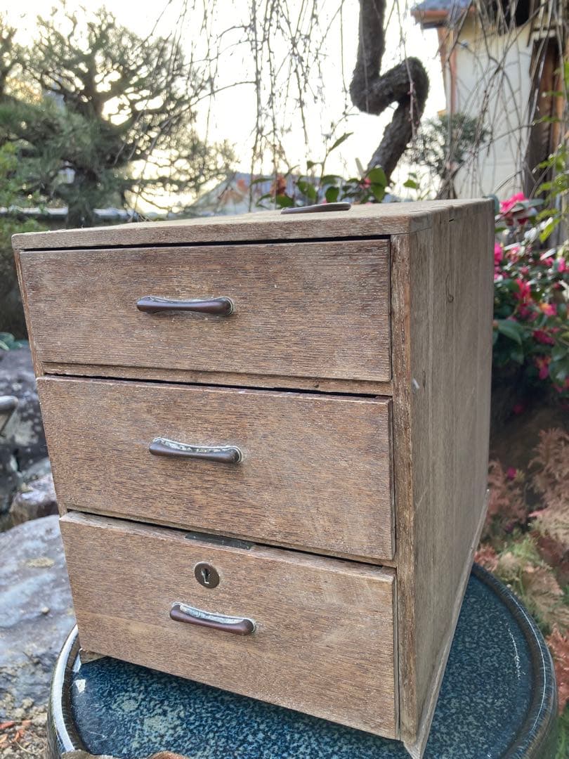 京都　素敵なアンティーク家具　木製　3段引き出し　ちいさな箪笥 小物入れなどに