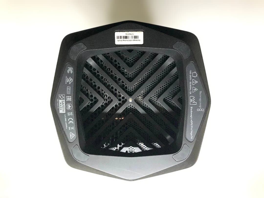 MacBookアクセサリー Radeon RX Vega 56 Blackmagic eGPU Pro