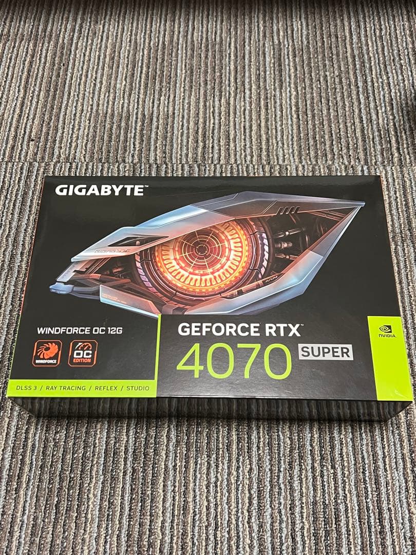 GIGABYTE GEFORCE RTX 4070 SUPER 12GB本体