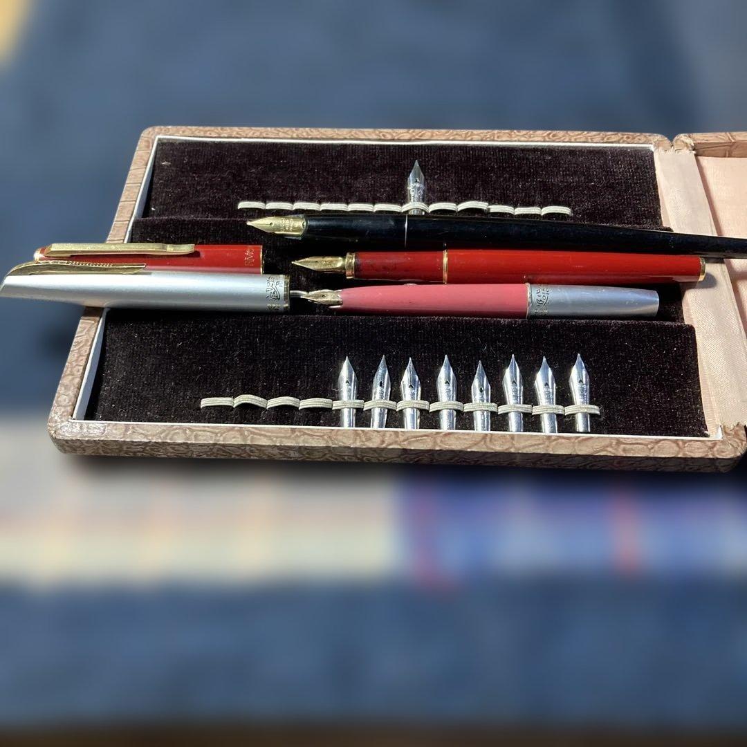 ( ´ ▽ ` )ノ18金ニブとか昔の万年筆なんだけど 書けるか分からないなぁ〜