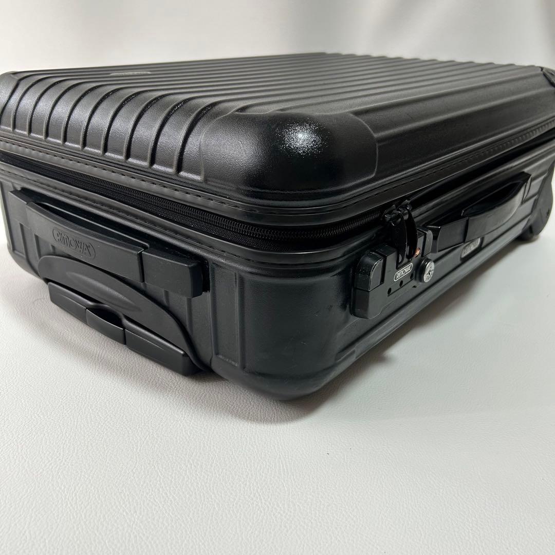 美品＊リモワ サルサ 35L 2輪 マットブラック 機内持込 TSAロック 黒
