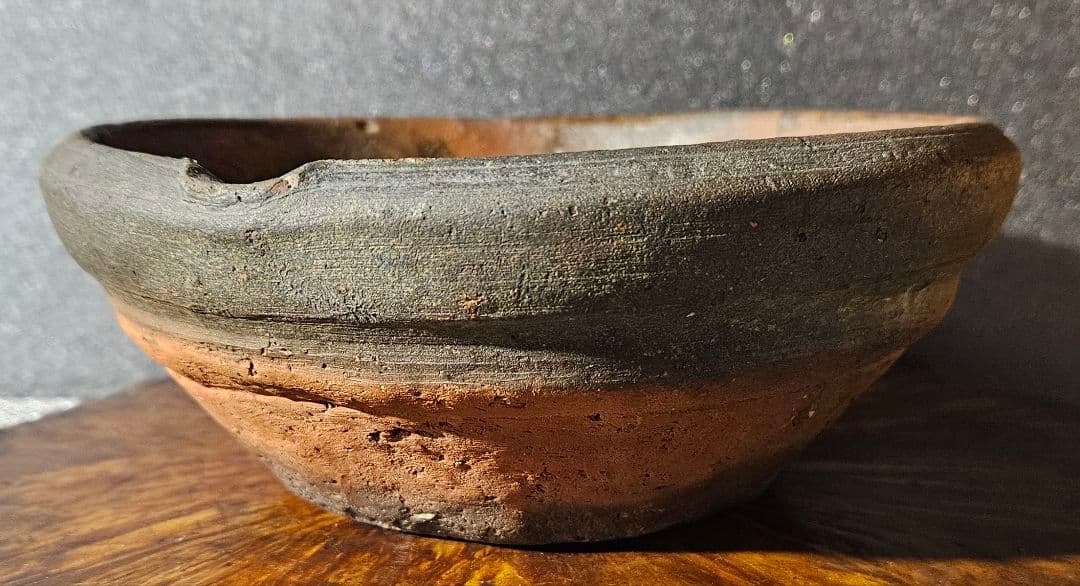 16～17世紀　古南蛮　南蛮焼締　片口擂鉢形　菓子鉢　灰器　花入れ　花器　古琉球