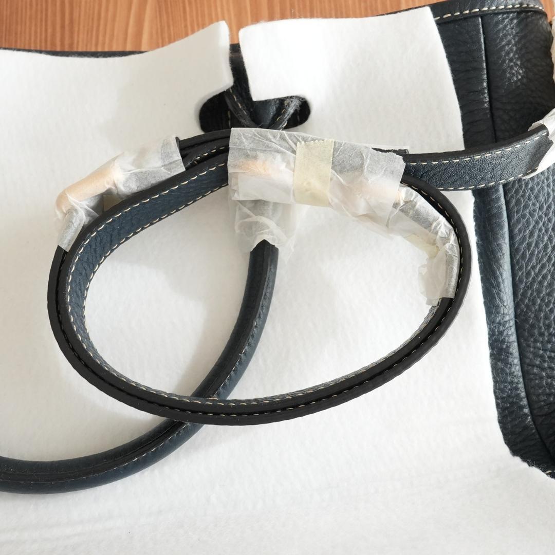 し*み様 PRADA プラダ レザー ハンドバッグ