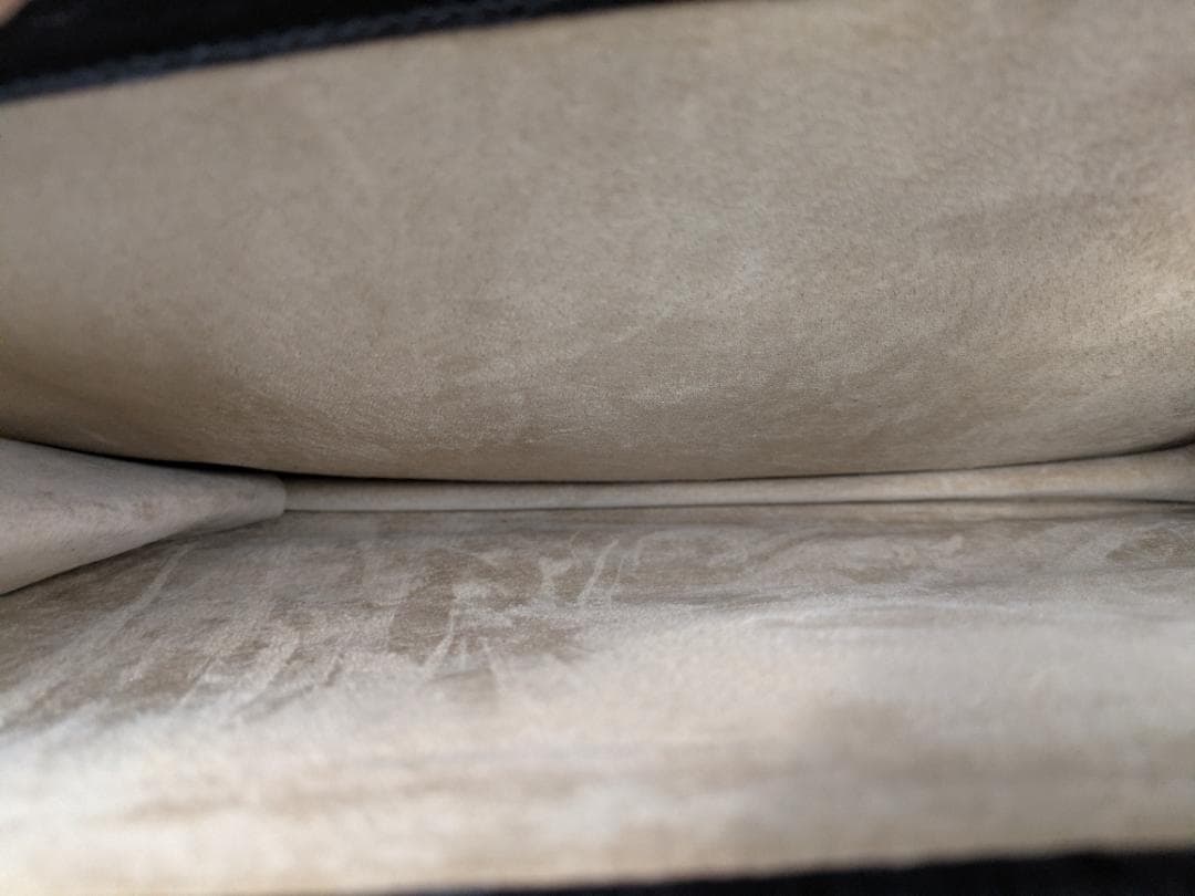 GUCCI　グッチ　ビジネスバッグ　レザー　ブラック　5438