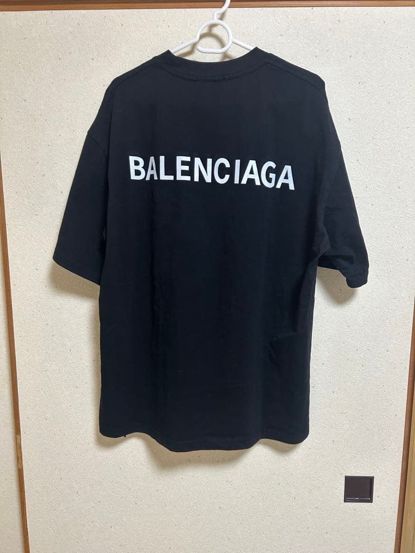BALENCIAGA バックロゴ　Tシャツ