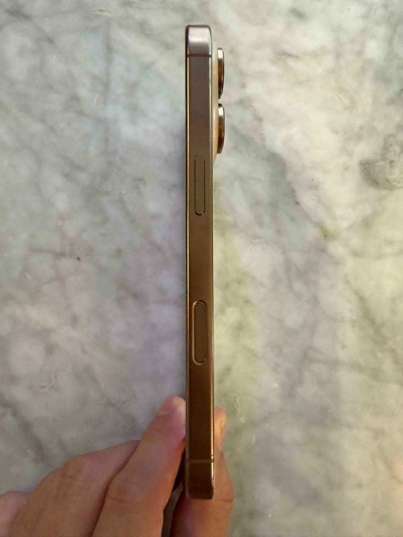 iPhone15 Pro 256GB ナチュラルチタニウム