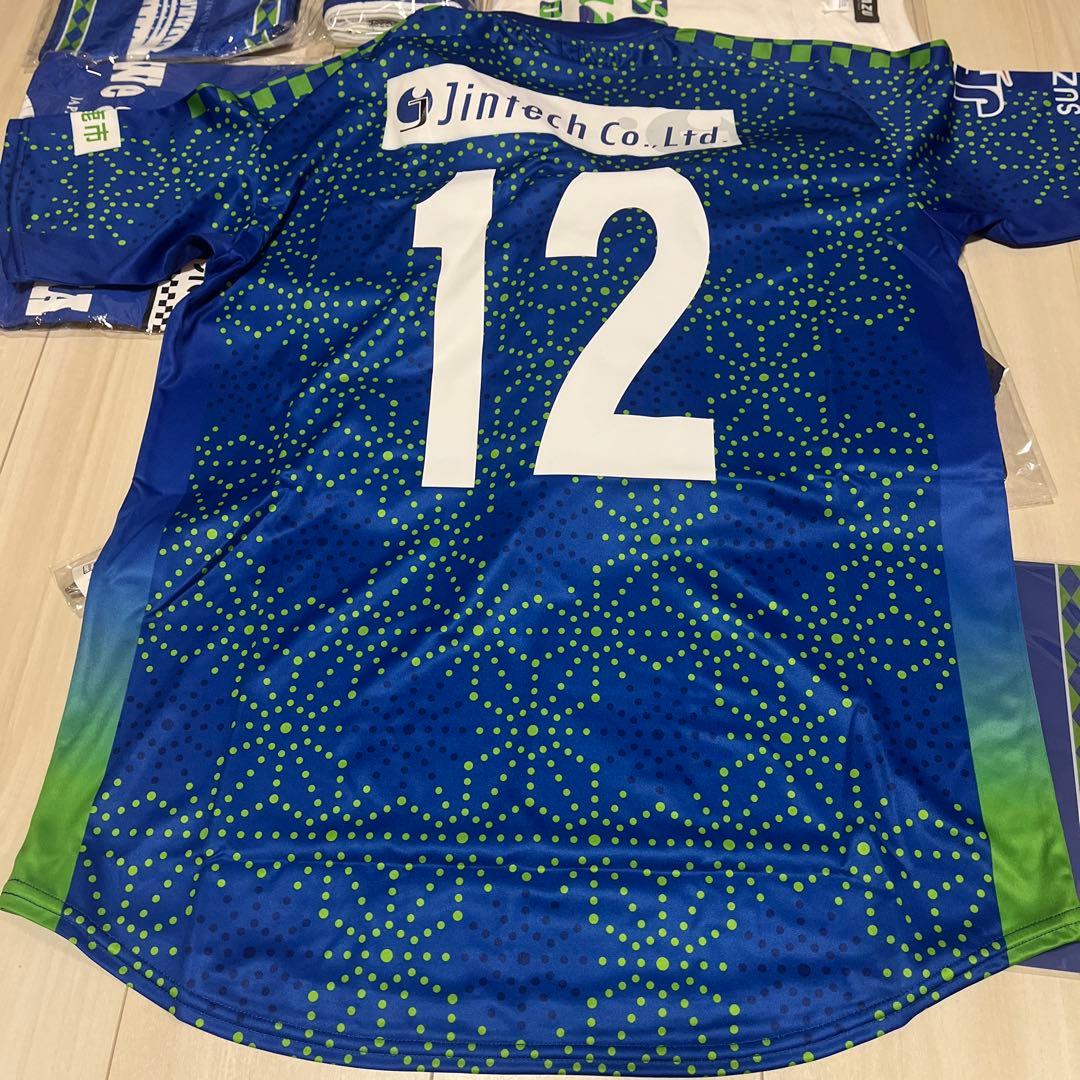 三浦知良選手　直筆サイン入りユニフォーム&応援グッズ一式