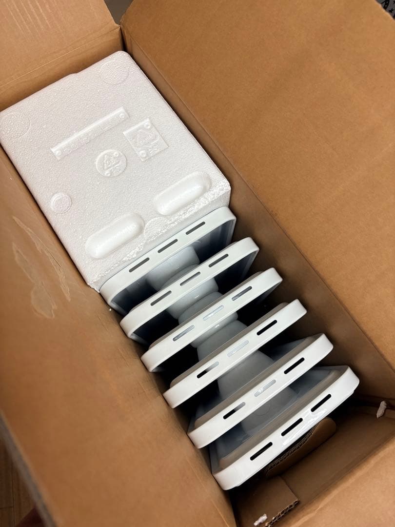 な*る様 デロンギ アミカルドオイルヒーター 2024年10月購入（未使用に近い